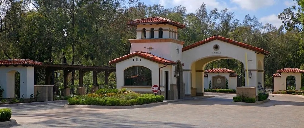 Security guard gate for the community Fairbanks Ranch